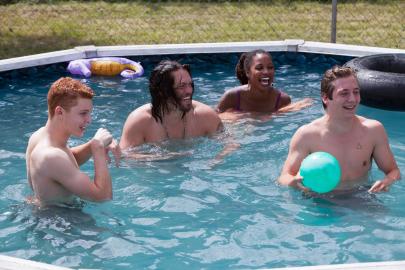 'High Potential' Star Pitches Reunion Between Steve Howey, Jeremy Allen White