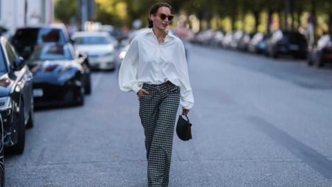 15 Chic Fall Tops that Hide Belly Bloat 