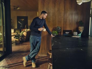 Pete Davidson Says It’s ‘Nice to Not Be Lying’ About Being Happy