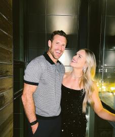 Brooks Laich Welcomes 1st Baby With Katrin Tanja Davidsdottir