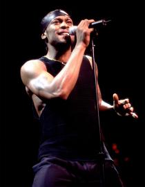 D'Angelo, 'Brown Sugar' Singer, Dead at 51 After Cancer Battle: Reports