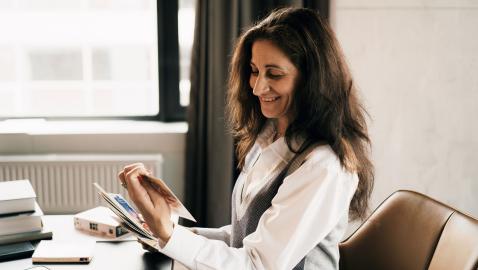 Amazon Shoppers Can't Stop Buying These Daily Affirmation Cards