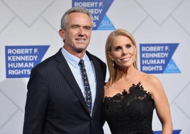 Inside Cheryl Hines' Hollywood Friendships Amid Her Marriage to RFK Jr.