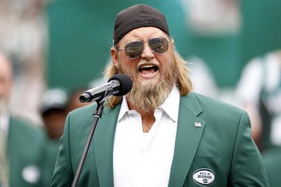 Jets Star Nick Mangold Reveals He Needs Kidney Transplant, Asks for Donation