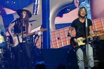 Keith Urban’s Guitarist’s Dad Responds to Rumors Amid Nicole Kidman Split
