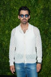 Joe Jonas Reacts to Rumors He Snorted Cocaine Onstage During Show