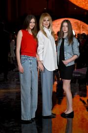 Nicole Kidman Debuts New Bangs With Daughters Amid Keith Urban Divorce