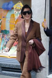 Kris Jenner's Rich Mom Blazer Should Be in Everyone's Fall Closet — Copy It for $42