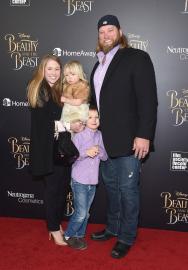 Nick Mangold Family Guide: Meet the Late NFL Star's Wife and 4 Kids Nick Mangold Family Guide: Meet the Late NFL Star's Wife and 4 Kids