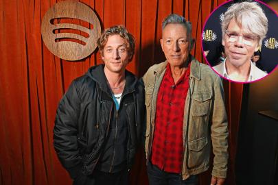 How 'Deliver Me' Biographer Realized Jeremy Allen White Should Play Bruce How 'Deliver Me' Biographer Realized Jeremy Allen White Should Play Bruce