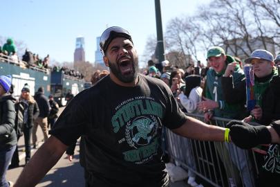 Eagles OT Jordan Mailata Shows Off His Not-So-Secret Musical Talents