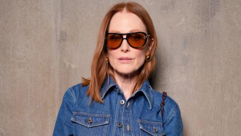 Copy Julianne Moore's All-Denim Outfit With This Nearly Identical Jean Jacket