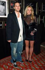 Kevin Federline Claims He Caught Britney Spears in Bed With Female Dancer