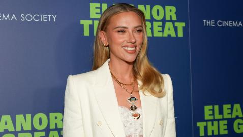 Scarlett Johansson Adores This Chic Fall Lip Shade on Amazon