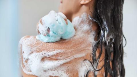 Hurry! These Exfoliating Sponges Get Rid of Dry Skin So Fast for Just $5 Hurry! These Exfoliating Sponges Get Rid of Dry Skin So Fast for Just $5