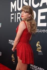 Woman Who Coined 'Girlboss Too Close to the Sun' Addresses Taylor Swift Lyric