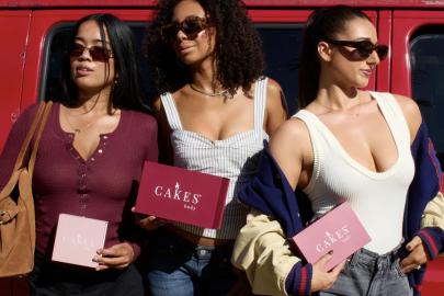 This ‘Cleavage Bra’ Eliminates Lines While Shaping the Bust