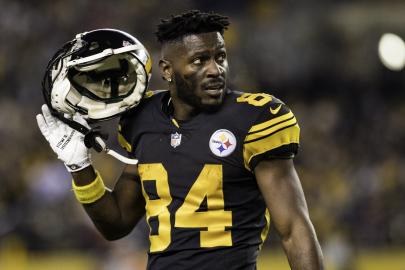 Former NFL Star Antonio Brown in Custody on Attempted Murder Charge: Report