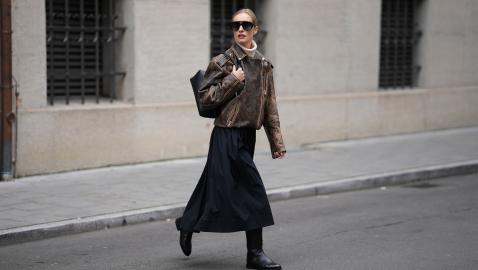 These Fall-to-Winter Skirts Conceal Muffin Top Way Better Than Jeans